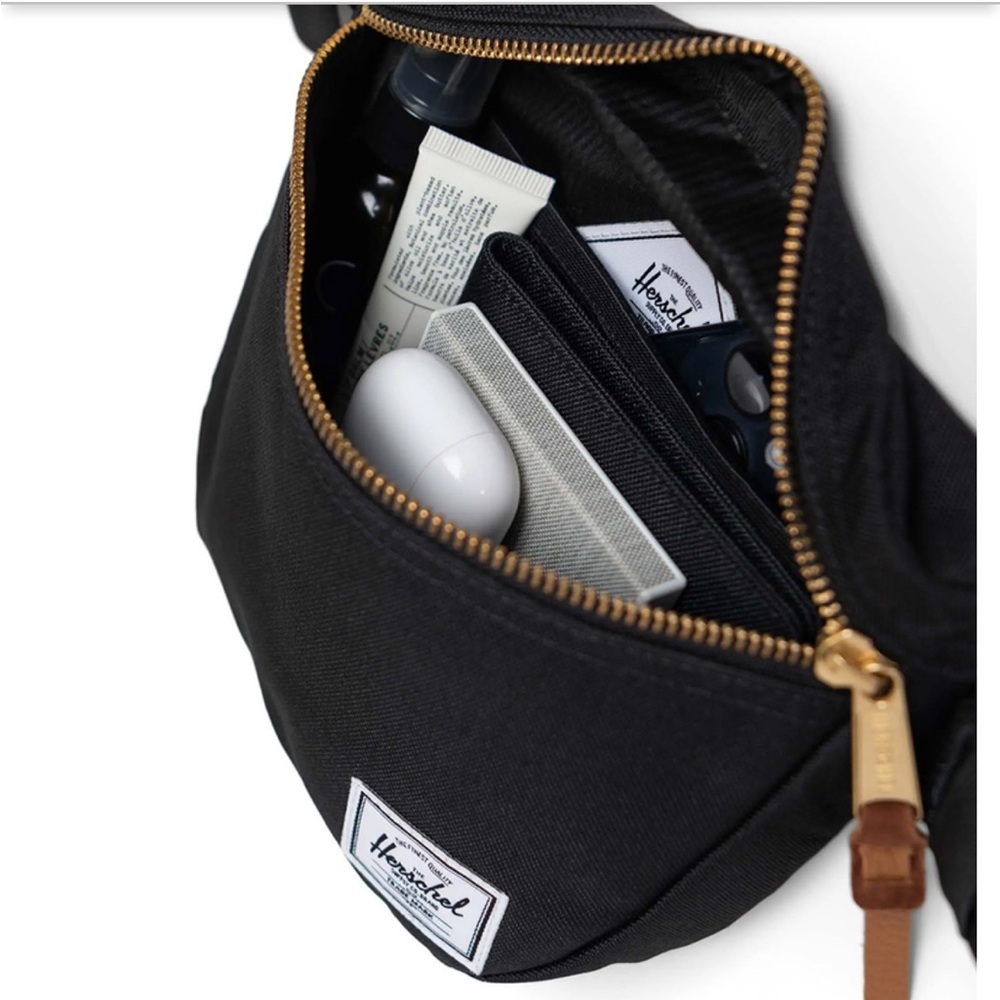 HERSCHEL SUPPLY CO. Settlement Hip Pack - Picture 3 of 13